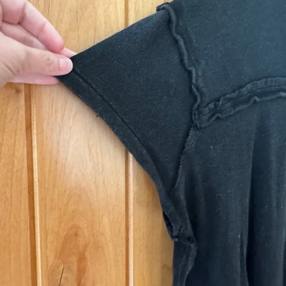 Free People XS Cutout Tee Black Short Sleeve Distressed Boxy Top We The Free - Picture 6 of 7